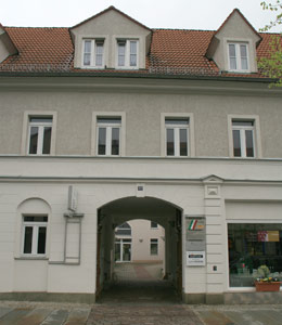 Tiefgarageneinfahrt